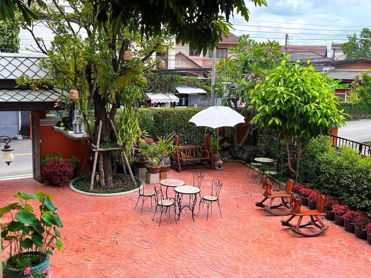 Bed and Breakfast Wualai Sabaidee Чиангмай Экстерьер фото